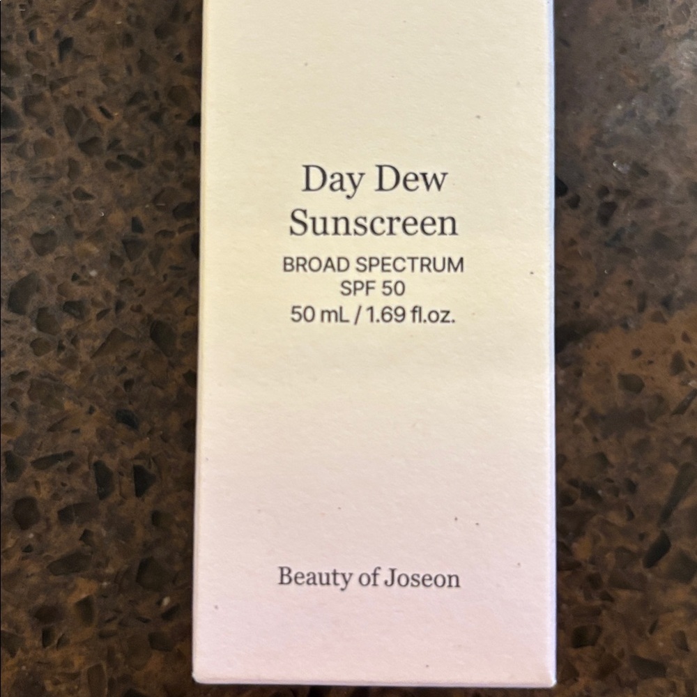 Beauty of Joseon Day Dew Sunscreen SPF 50 - Cream - Picture 5 of 5